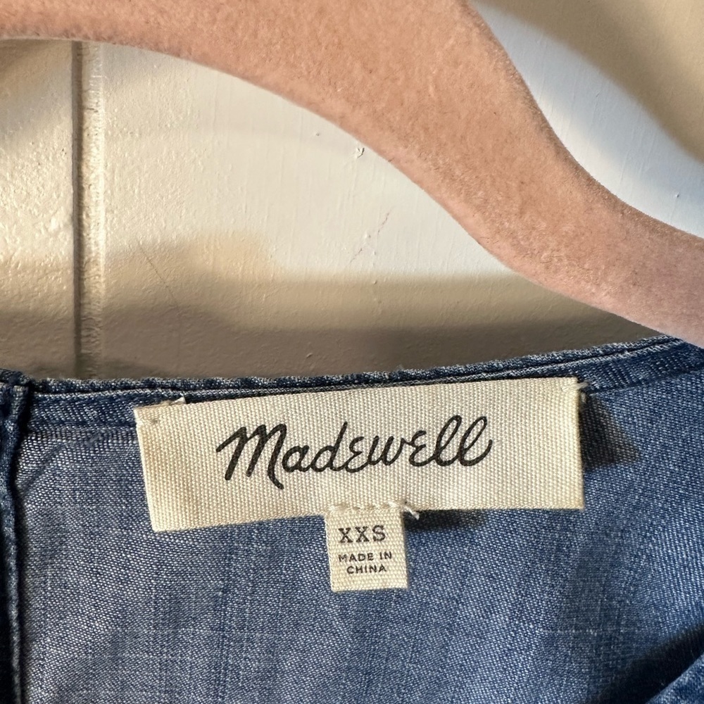 Madewell Women’s Size XXS Blue Cropped Denim Top with Button Down Back - Picture 7 of 10